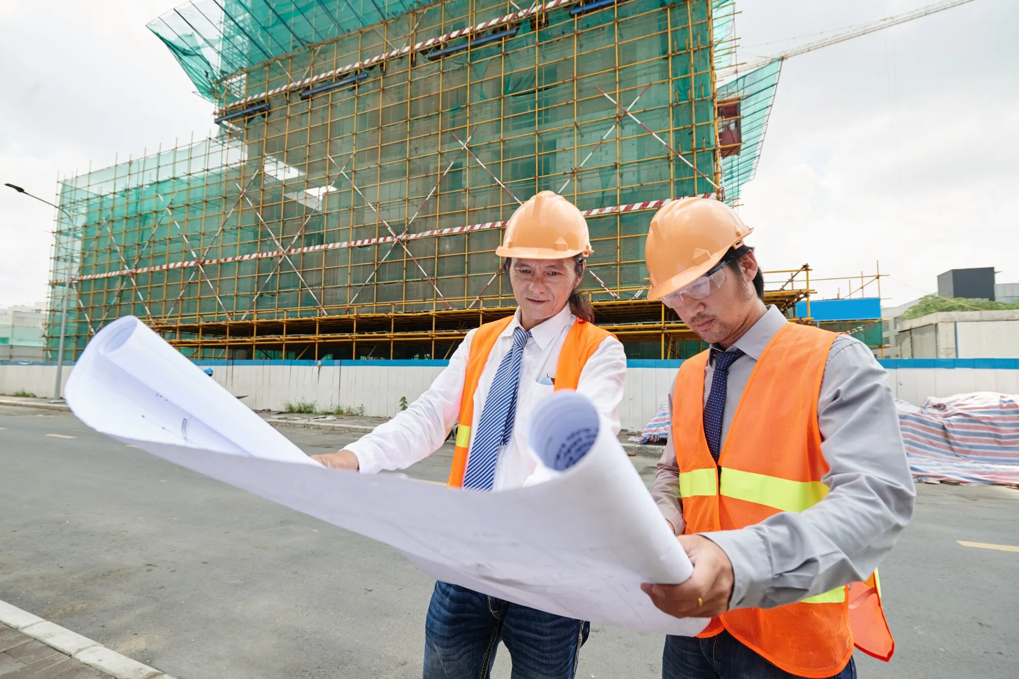 imageye___-_imgi_10_civil-engineers_1098-18137